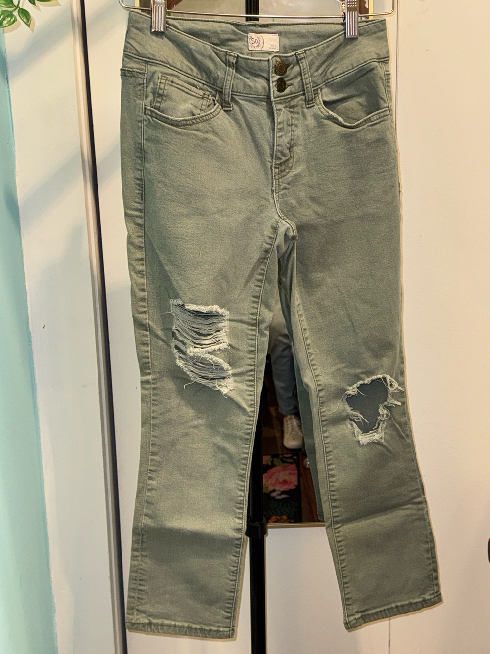 SO Size 5 Sage Green Distressed Jeans Y2K Double Button Cropped Straight Leg